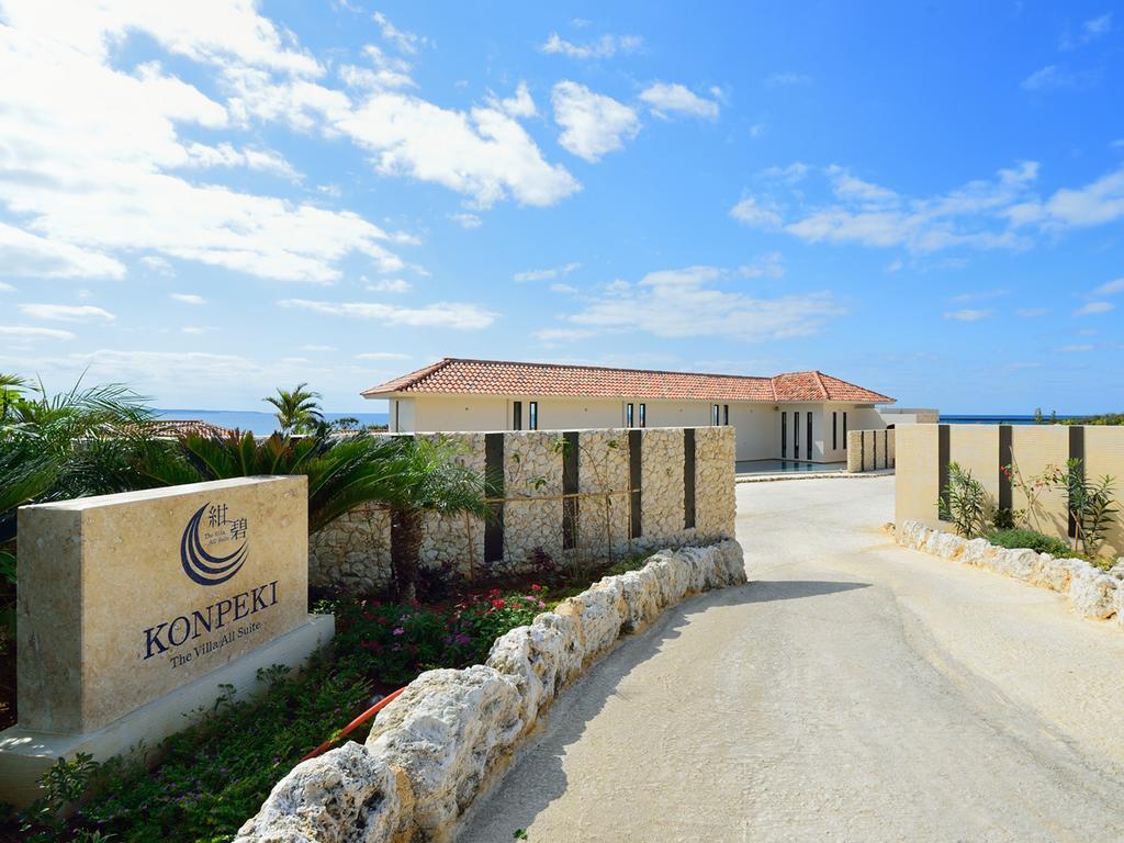 Konpeki The Villa All Suite Miyakojima  Exteriör bild