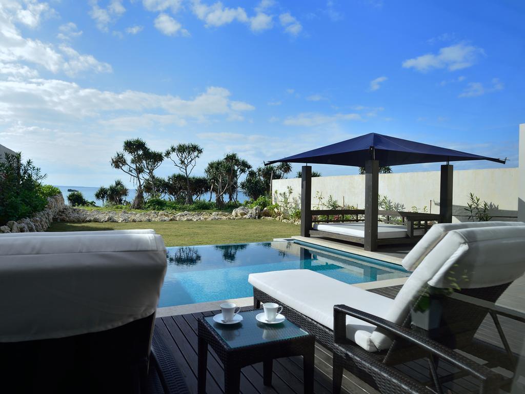 Konpeki The Villa All Suite Miyakojima  Exteriör bild